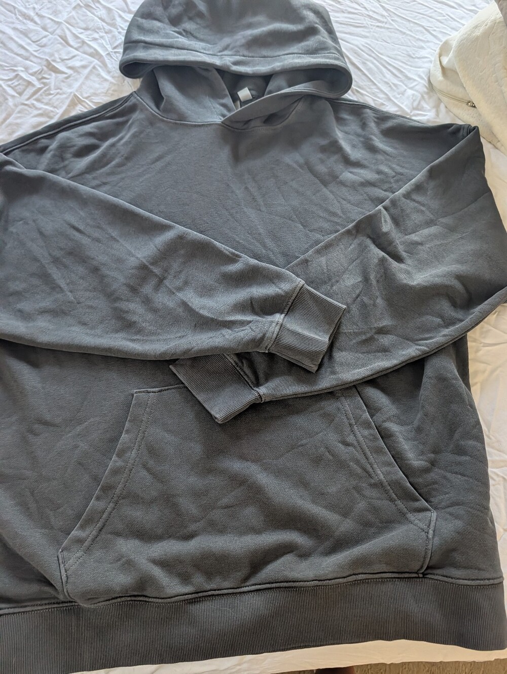NWT Classic Men's Hoodie Sweatshirt - Charcoal Gray